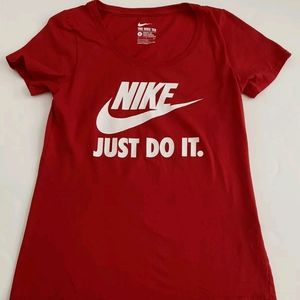Nike t shirt